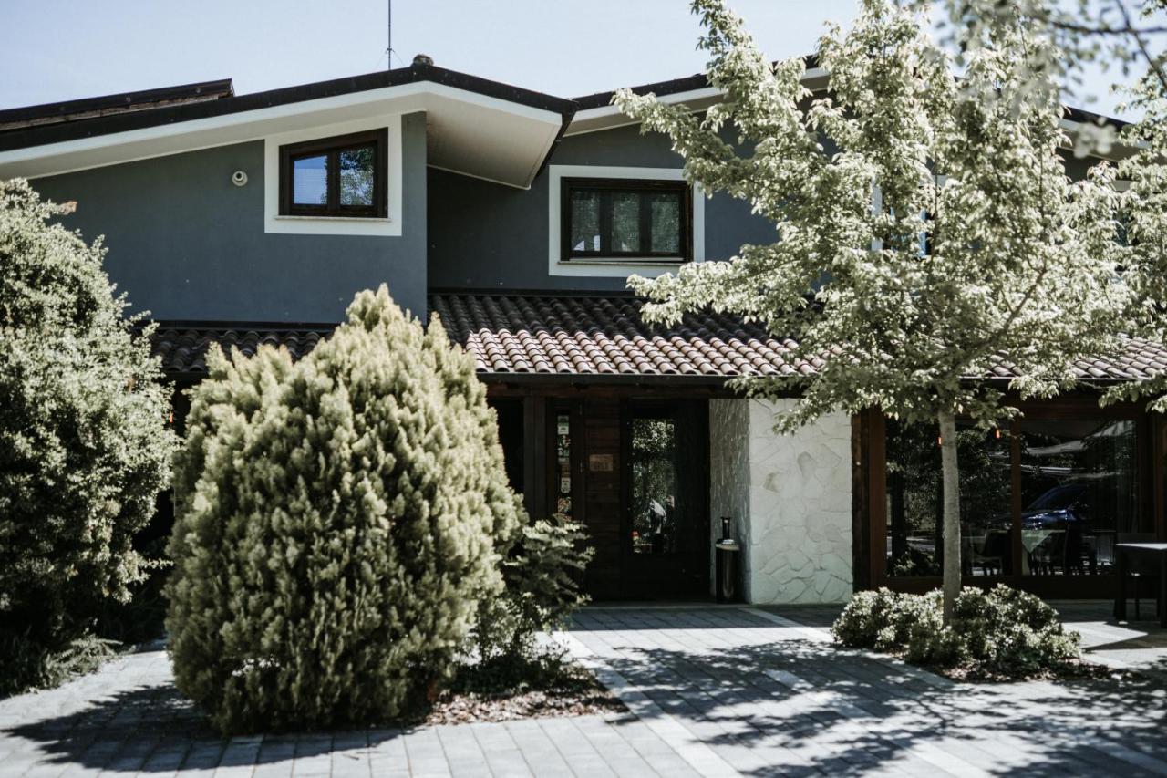 L'Anfora Country Club Bed & Breakfast Basciano Exterior photo