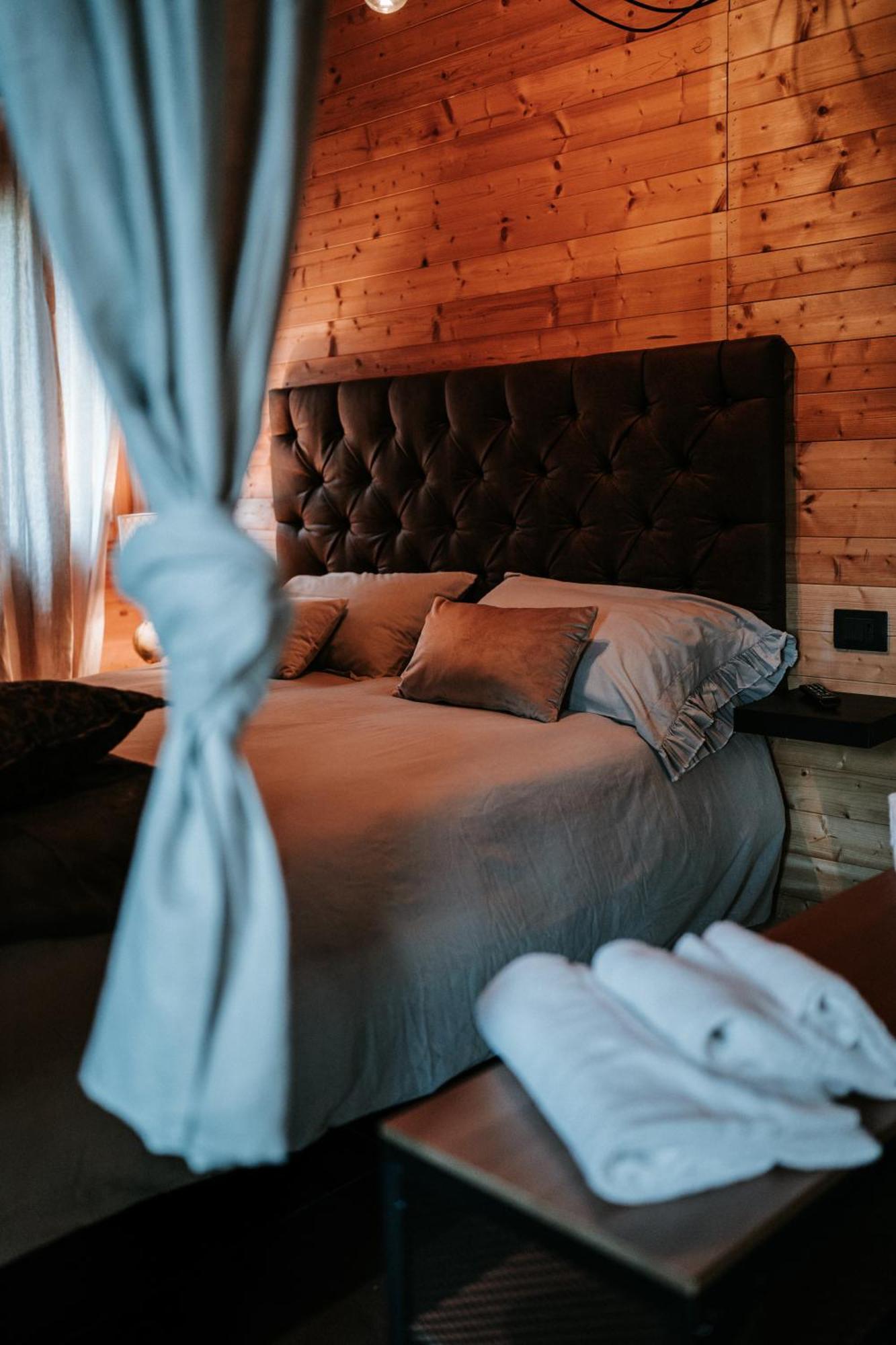L'Anfora Country Club Bed & Breakfast Basciano Exterior photo